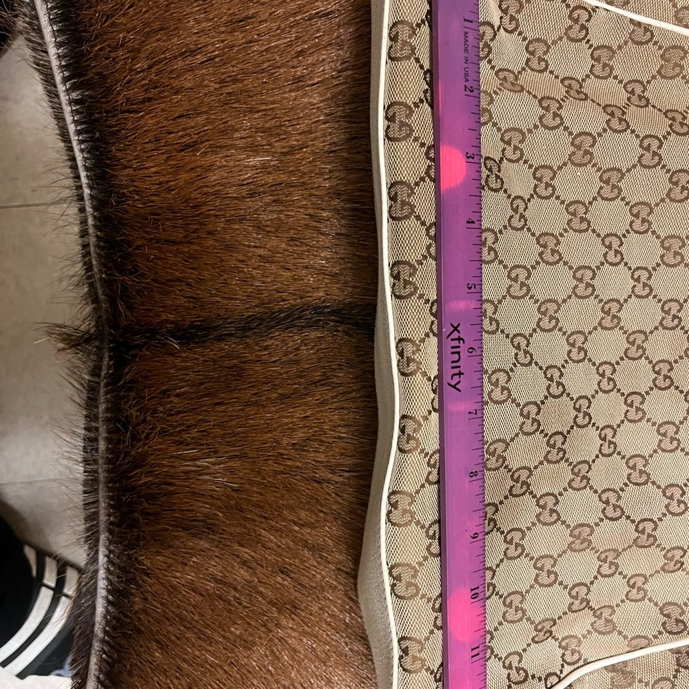 Authentic Gucci Purse - Picture 7 of 11